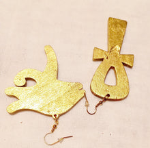Load image into Gallery viewer, Handpainted Egyptian Ankh and Eye of Horus Wooden Earrings