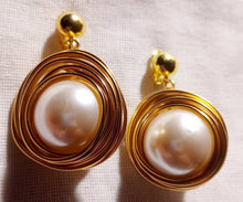 Load image into Gallery viewer, Handmade Abstract Wire and jumbo faux pearl Clip On Dangle Earrings