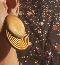 Load image into Gallery viewer, Handmade chunky Natural Wood Clip On Earrings