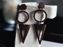Load image into Gallery viewer, Custom geometric shapes Handpainted Clip On Earrings black #5282