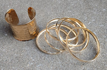 Load image into Gallery viewer, Set of 7 Chunky boho Bangles
