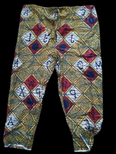 Load image into Gallery viewer, Mens Vintage Handmade African Thobe 2 piece set free size L-XL
