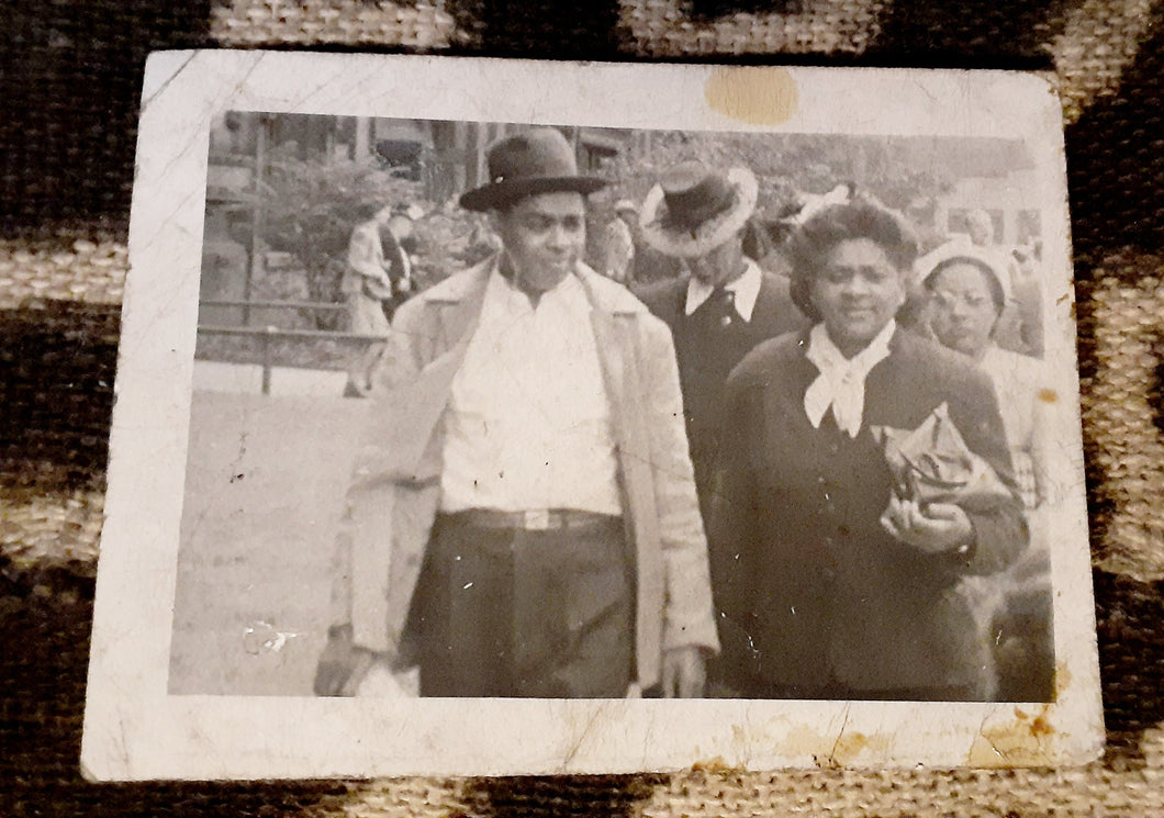 1940s Black American Cabinet Photo Kargo Fresh
