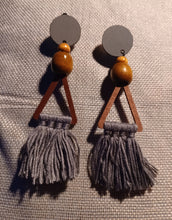 Load image into Gallery viewer, Handmade wood and yarn Tassel Clip On earrings
