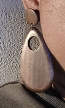 Load image into Gallery viewer, Hand carved minimalist wood clip on earrings
