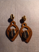 Load image into Gallery viewer, Handmade wood and cowrie clip on earrings
