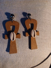 Load image into Gallery viewer, Classic Wooden Ankh Clip on Earrings
