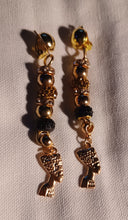 Load image into Gallery viewer, Handmade Nefertiti charm clip on earrings
