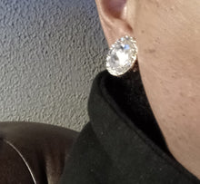 Load image into Gallery viewer, Rhinestone stud cluster clip on earrings
