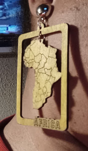 Large afrocentric Africa wooden earrings