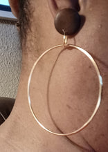 Load image into Gallery viewer, Handmade Minimalist clip on hoops Gold and brown wood
