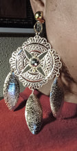 Load image into Gallery viewer, Hammered metal disc clip on earrings 4 inch
