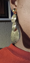 Load image into Gallery viewer, Hammered metal disc clip on earrings 2.5 inch
