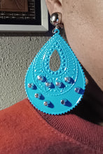 Load image into Gallery viewer, Vintage turquoise boho studded clip on earrings
