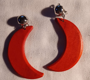 Classic Crescent Moon Earrings Clip on