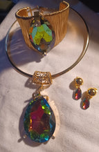 Load image into Gallery viewer, Extra large Aurora borialis necklace bracelet and clip on earrings set
