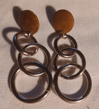 Load image into Gallery viewer, Chunky minimalist multi hoop clip on earrings
