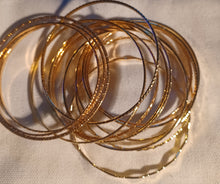 Load image into Gallery viewer, Set of 10 Chunky gold Bangles
