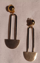 Load image into Gallery viewer, Minimalist brushed gold metal clip on earrings
