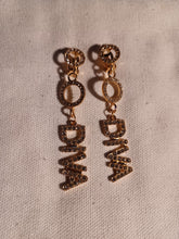 Load image into Gallery viewer, Handmade Diva rhinestone clip on earrings
