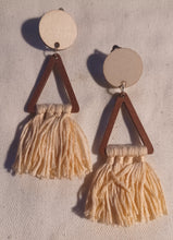 Load image into Gallery viewer, Clip on boho wood and yarn earrings
