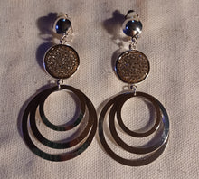 Load image into Gallery viewer, Multi hoop and Rhinestone Clip on earrings
