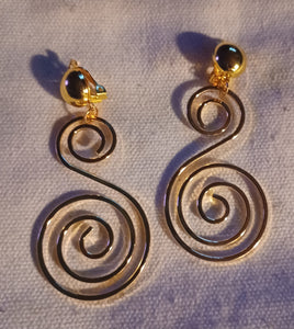 Abstract handmade wire design Clip on earrings