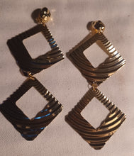 Load image into Gallery viewer, Handmade Hammered square clip on earrings
