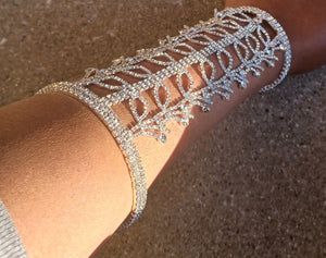 Rhinestone cuff Bracelet Free Size