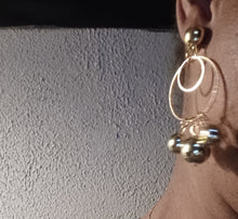 Load image into Gallery viewer, Gold small ball hoop Clip On Earrings
