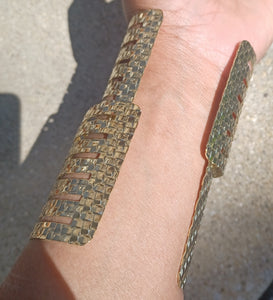 Set of 2 hammered metal Cuff bracelet gold
