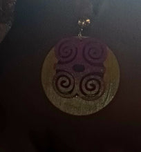 Load image into Gallery viewer, Handmade adinkra symbol clip on earrings
