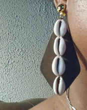 Load image into Gallery viewer, Handmade African shield cowrie clip on earrings

