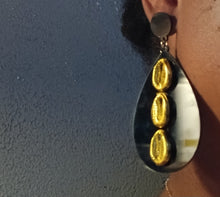 Load image into Gallery viewer, Handmade acrylic and cowrie clip on earrings
