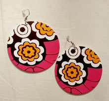 Load image into Gallery viewer, Abstract Flower Wooden Earrings Kargo Fresh
