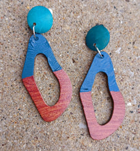 Load image into Gallery viewer, Abstract Handpainted Design Wooden Clip on Earrings Kargo Fresh
