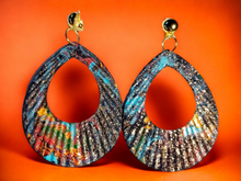 Load image into Gallery viewer, Abstract Handpainted Design Wooden Clip on Earrings Kargo Fresh
