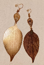 Load image into Gallery viewer, Abstract Leaf design Earrings Kargo Fresh
