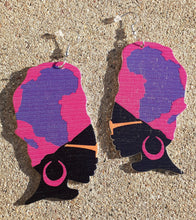 Load image into Gallery viewer, Abstract Queen Design Wooden Earrings Kargo Fresh
