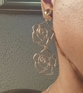 Abstract artsy flower clip on earrings Kargo Fresh