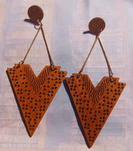 Abstract boho wood clip on earrings Kargo Fresh