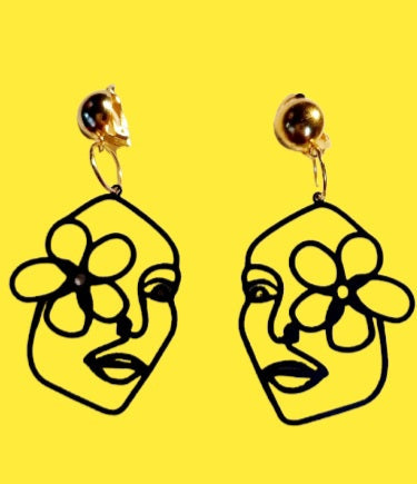 Abstract face design clip on earrings Kargo Fresh