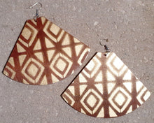 Load image into Gallery viewer, Abstract handpainted Mudcloth print Wooden Earrings Kargo Fresh
