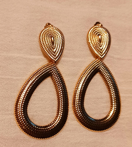 Abstract metal Hoop Clip On  Earrings gold Kargo Fresh