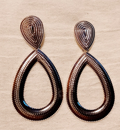 Abstract metal Hoop Clip On  Earrings silver Kargo Fresh