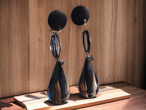 Abstract silver clip on dangle earrings Kargo Fresh