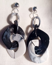 Load image into Gallery viewer, Acrylic Chain Hoop Clip on Earrings Kargo Fresh
