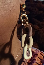 Load image into Gallery viewer, Acrylic Chain Hoop Clip on Earrings Kargo Fresh

