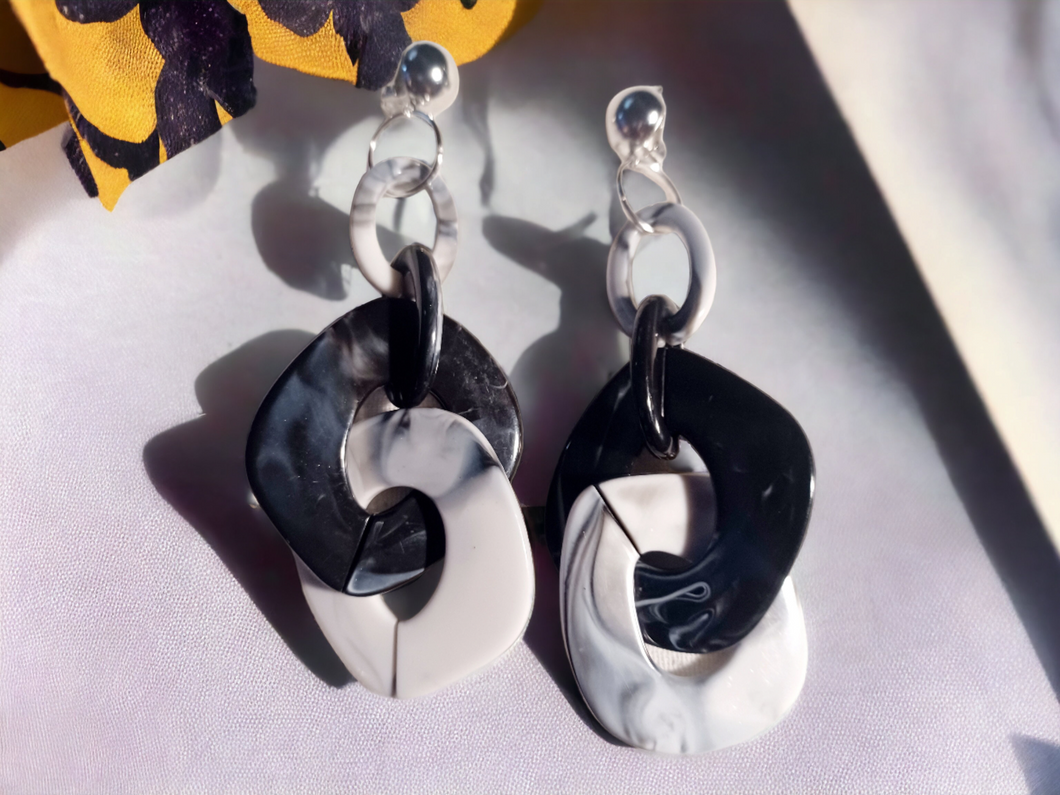Acrylic Chain Hoop Clip on Earrings Kargo Fresh