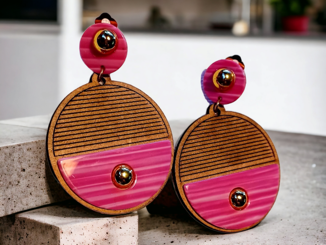 Acrylic and Faux Wood Clip on Dangle Earrings Kargo Fresh